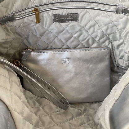 22 Large Handbags