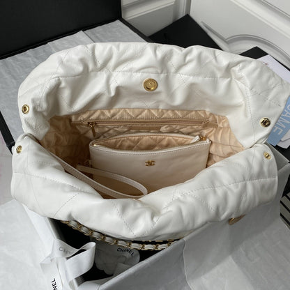 22 Large Handbags