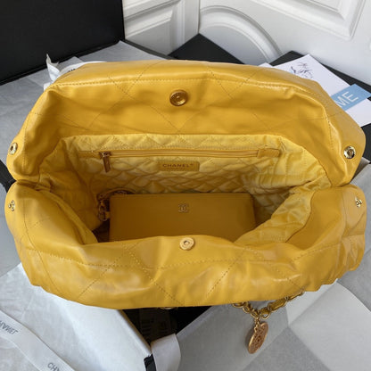 22 Large Handbags