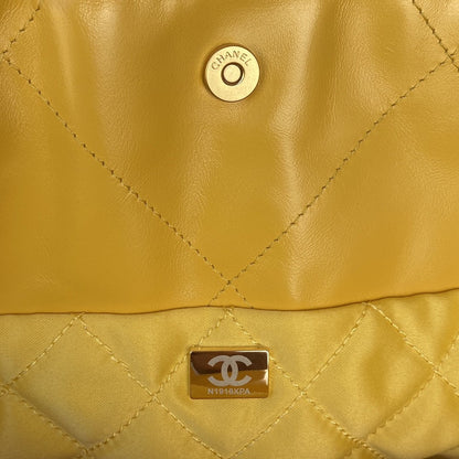 22 Large Handbags