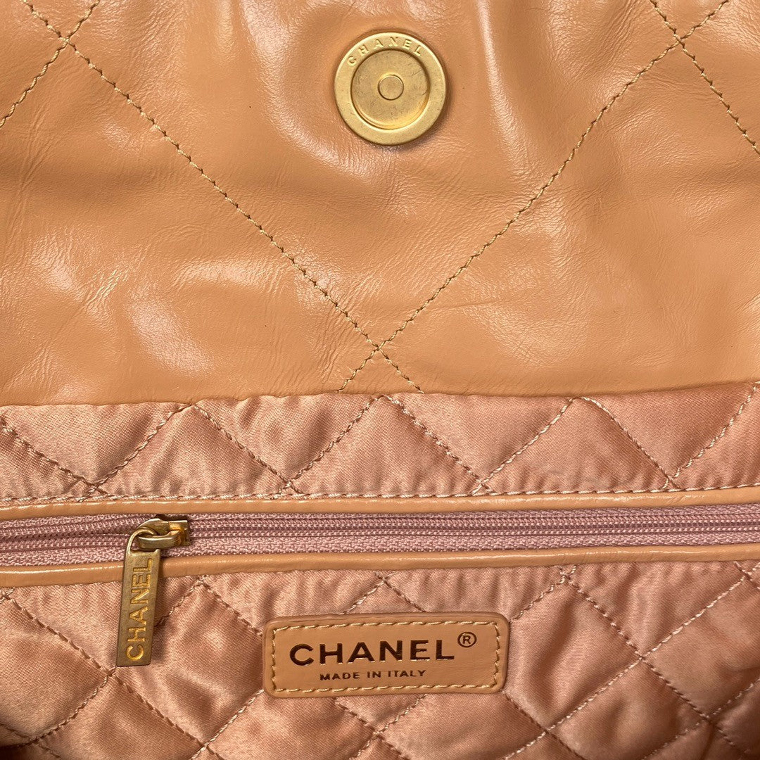 22 Handbags