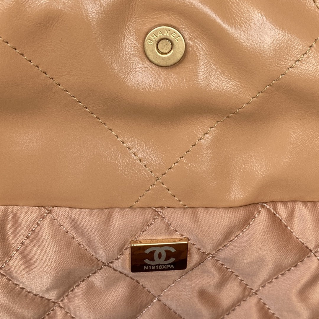 22 Handbags
