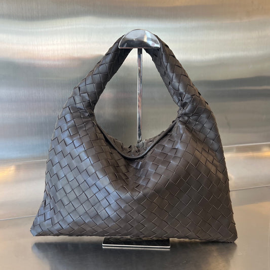 Small Hop Woven Leather Bag