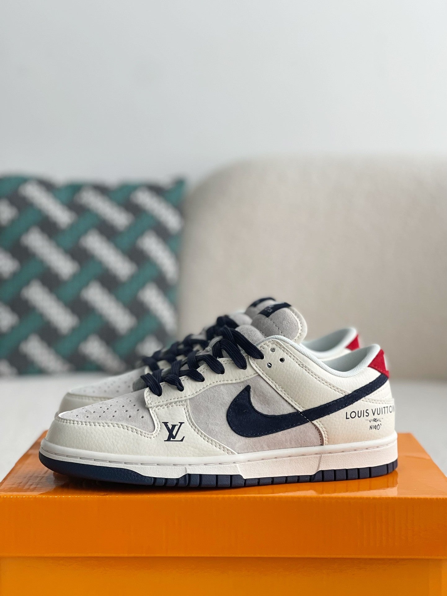 LV x Dunk Low Top-board Shoes