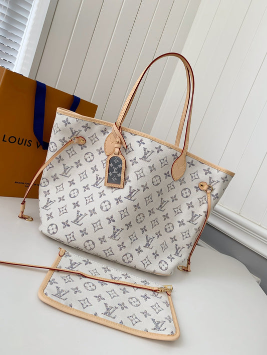 Neverfull Medium Handbag