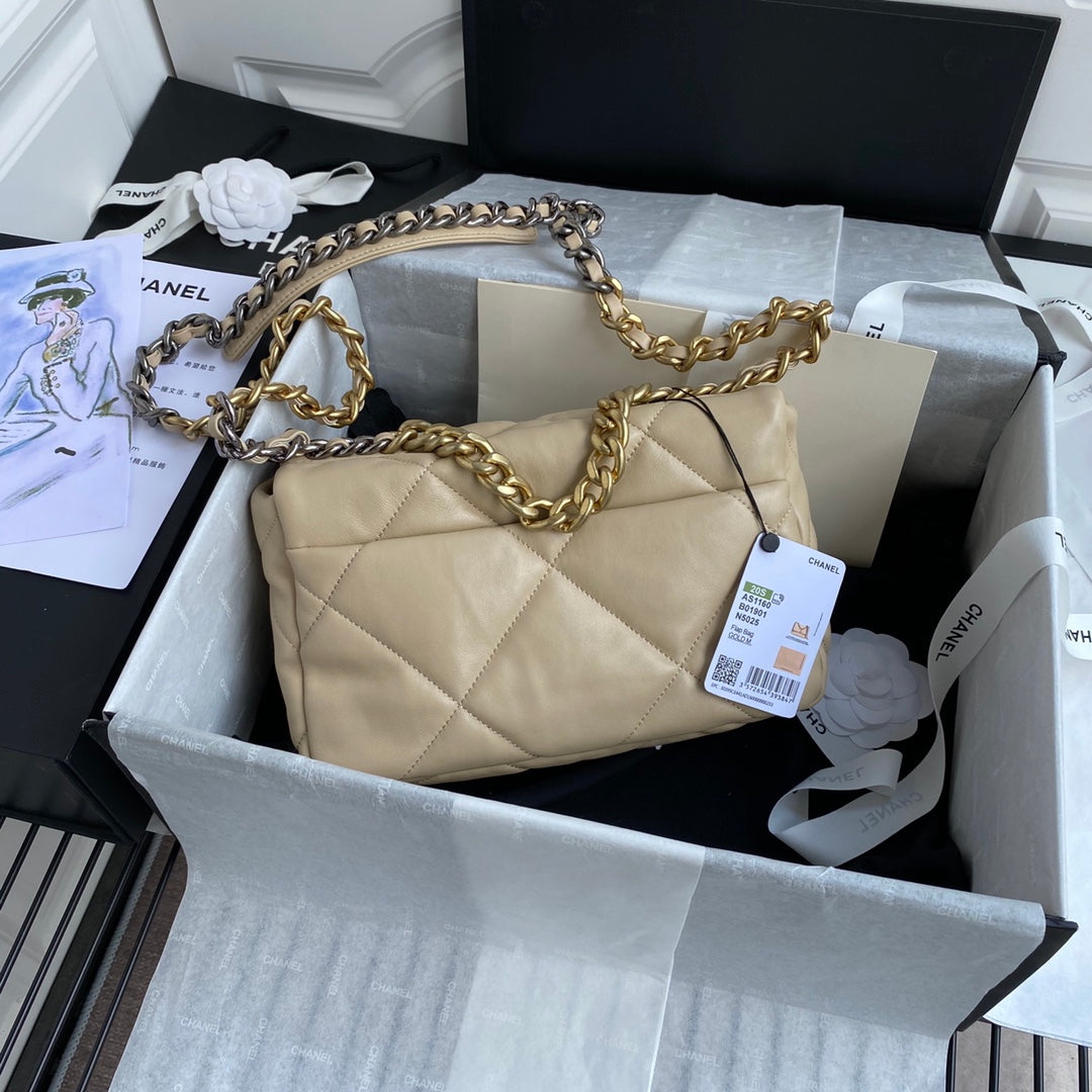 19 Flap Bag 26 cm