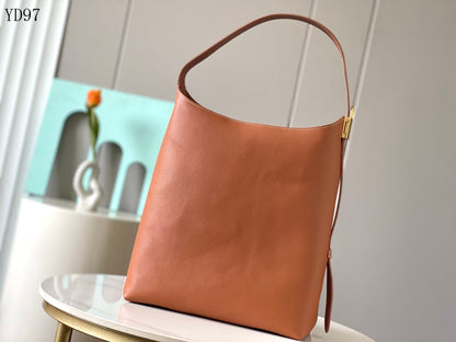 Low Key Hobo Bag