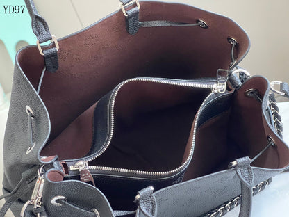 Bella Tote Bag