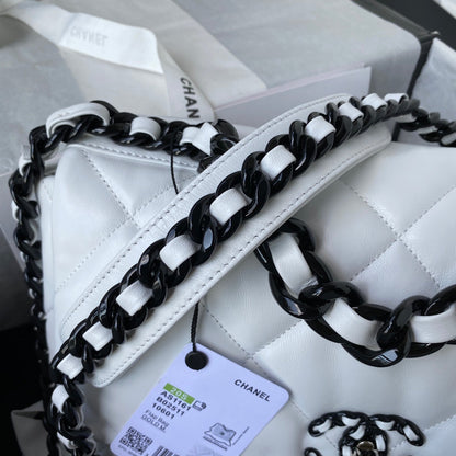 19 Flap Bag