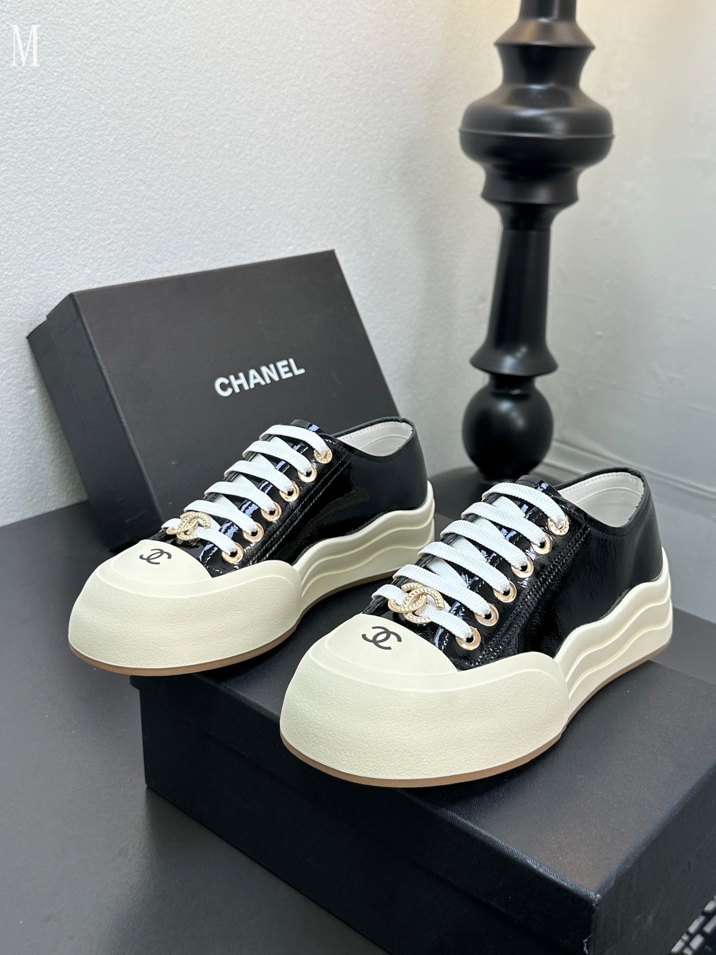 Low-Top Sneakers