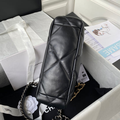 19 Flap Bag 26 cm