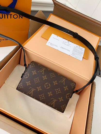 Steamer Mini Handbag