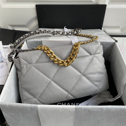 19 Flap Bag