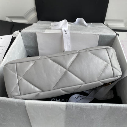19 Flap Bag