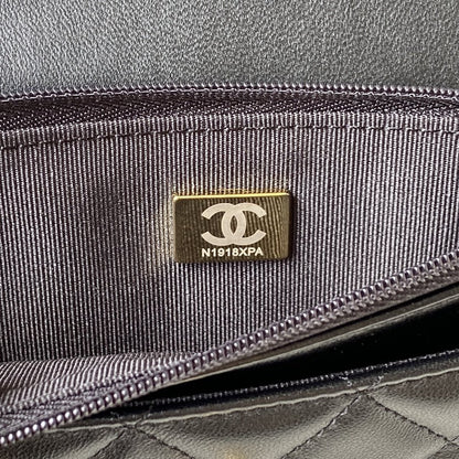 19 Woc Quilted Chain Bag