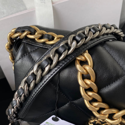 19 Flap Bag 26 cm