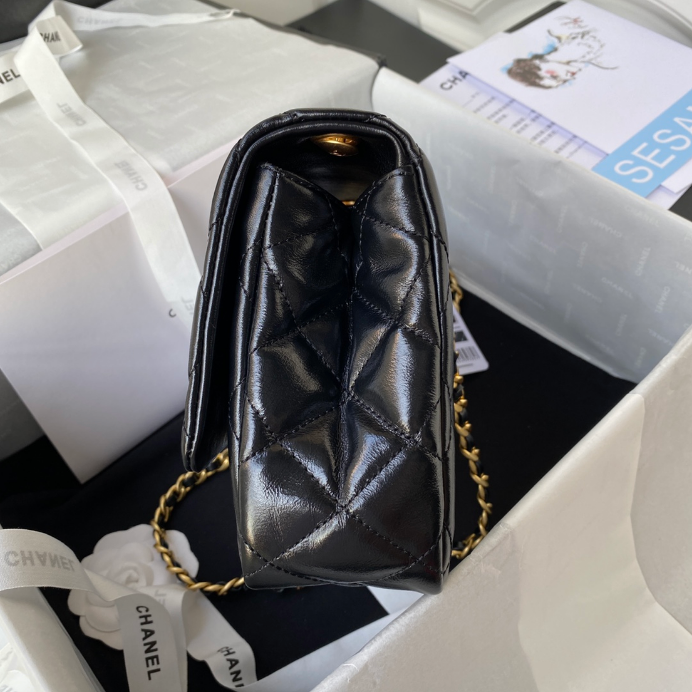 Medium Pearl Strap Bag