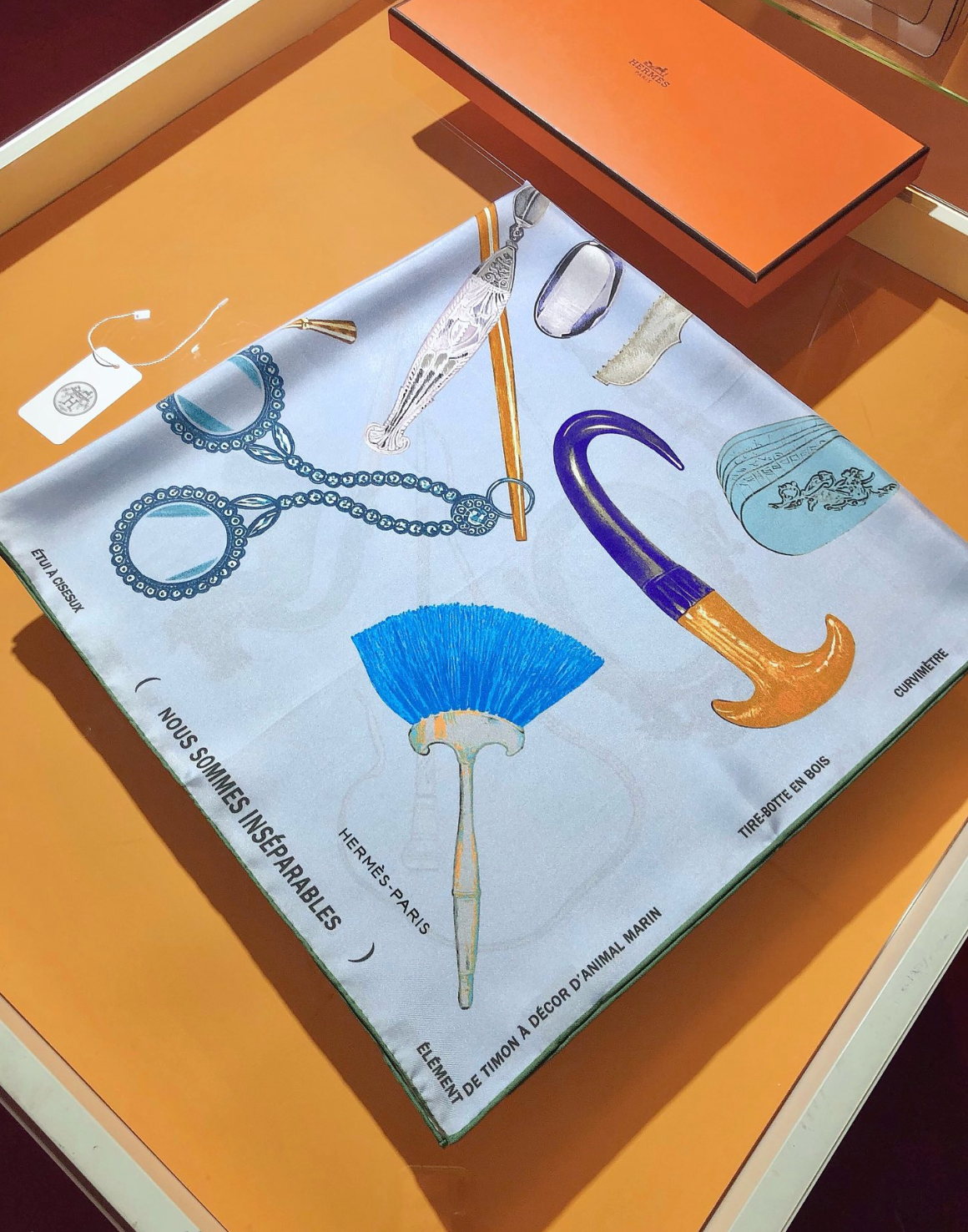 Nous Sommes inséparables" Silk Scarf 90