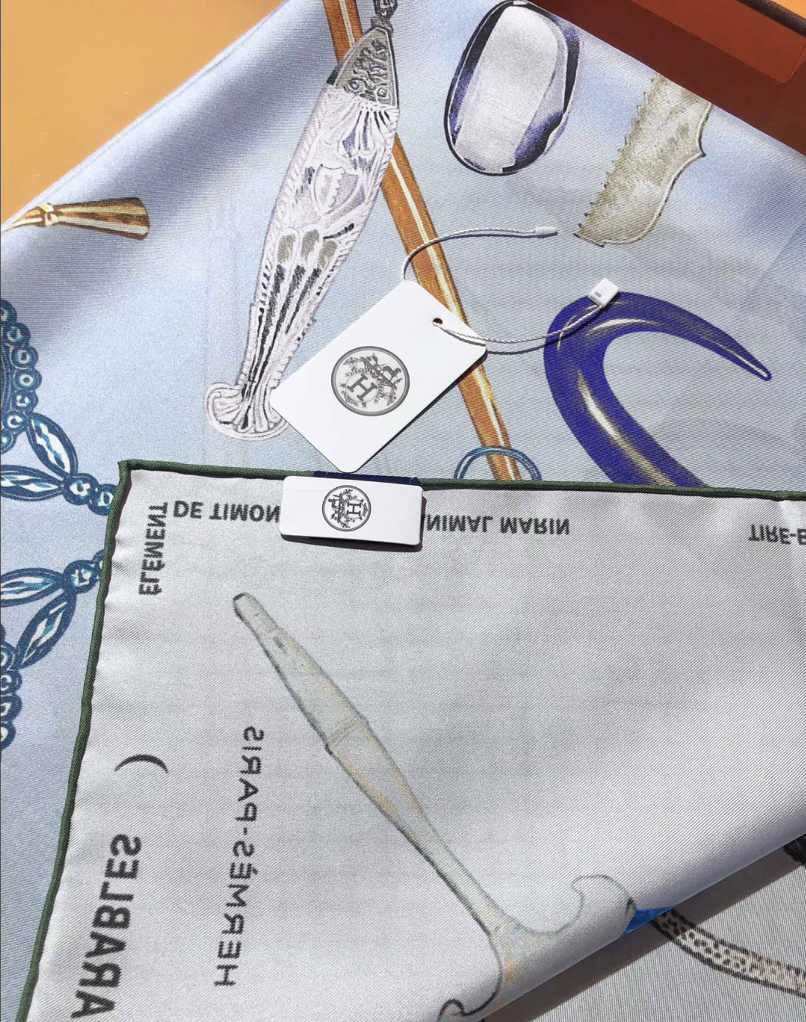 Nous Sommes inséparables" Silk Scarf 90