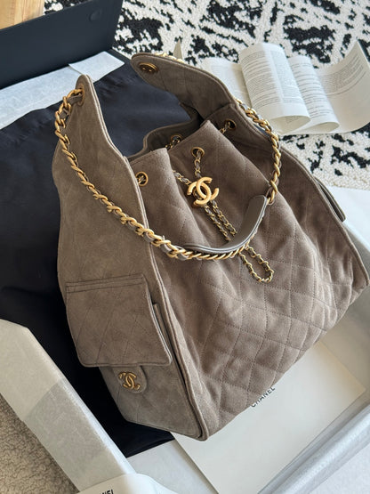 25 Large Quilted Handbag