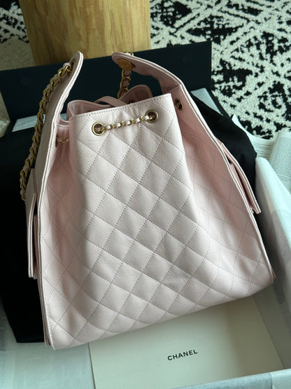 25 Large Quilted Handbag