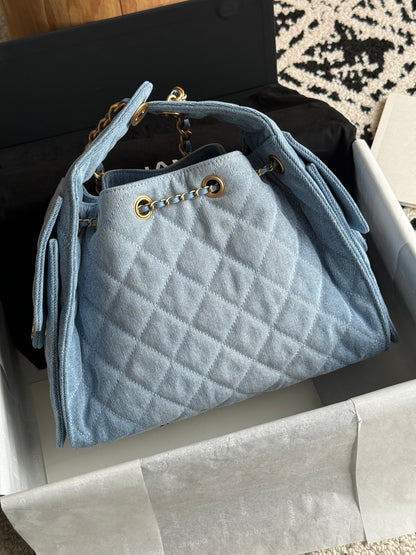 25 Medium Quilted Hobo Handbag
