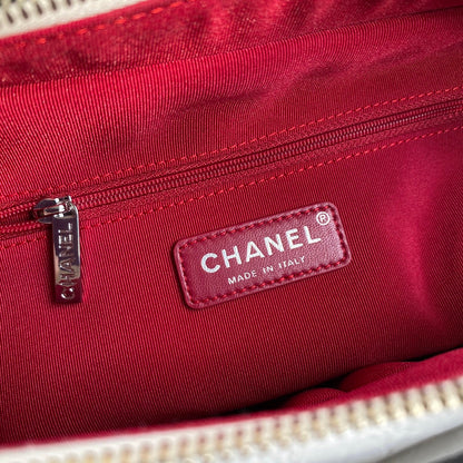 Gabrielle Hobo Bag