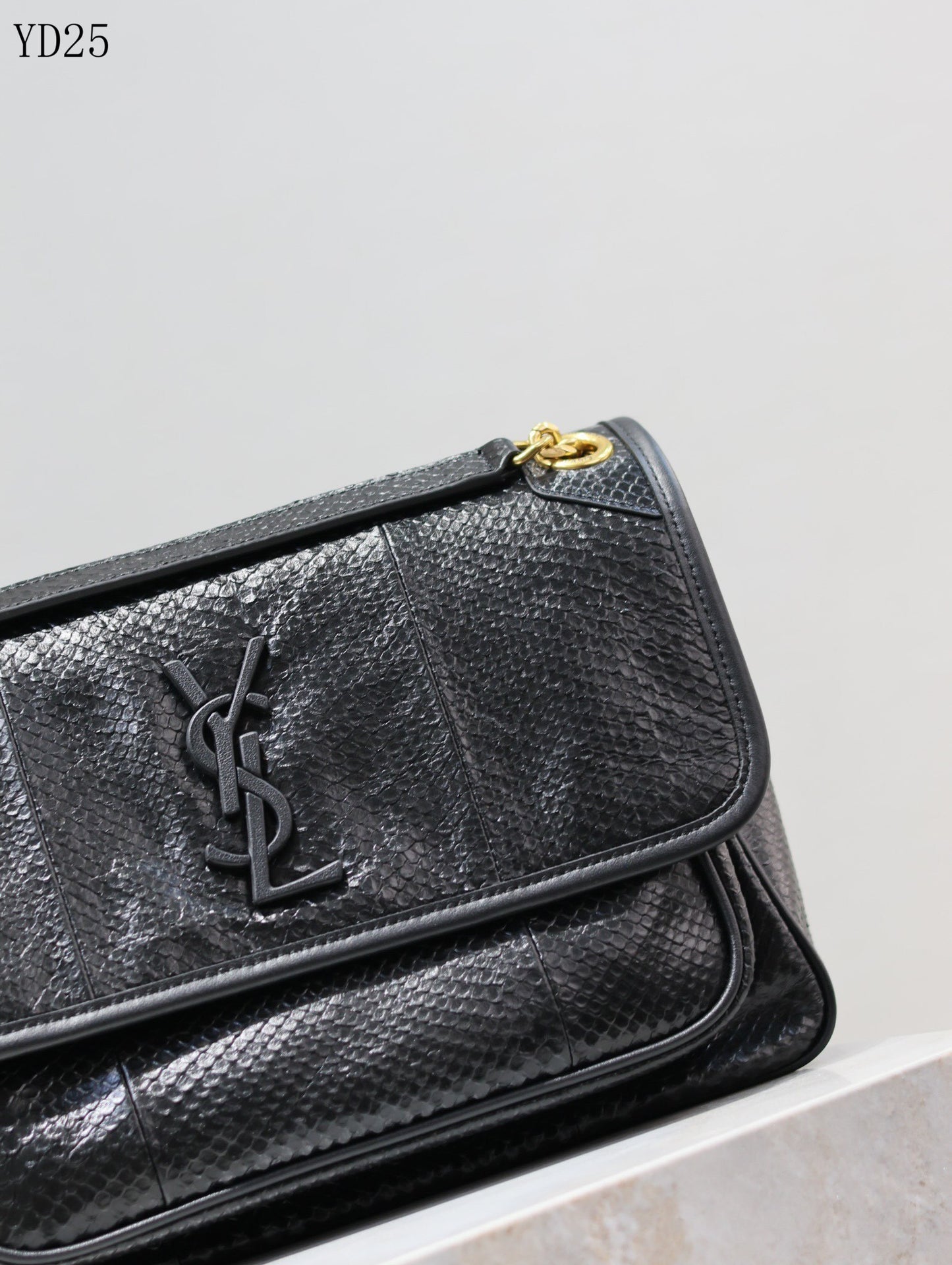 Niki Medium Patent Leather Shoulder Bag