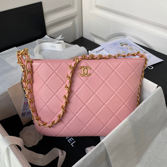 Quilted Lambskin Shoulder Bag with Gold Chain