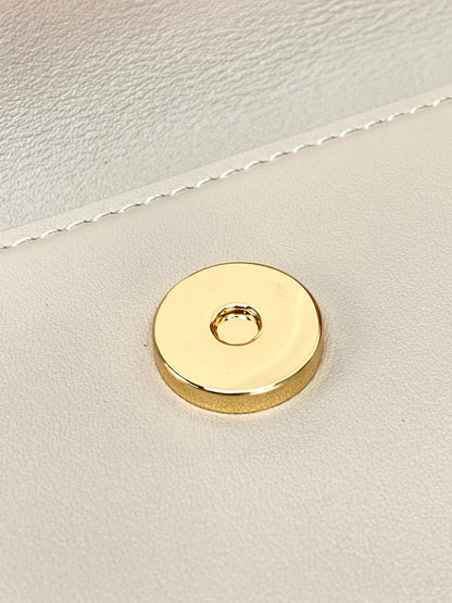 Wallet On Chain – LV Bloom Collection