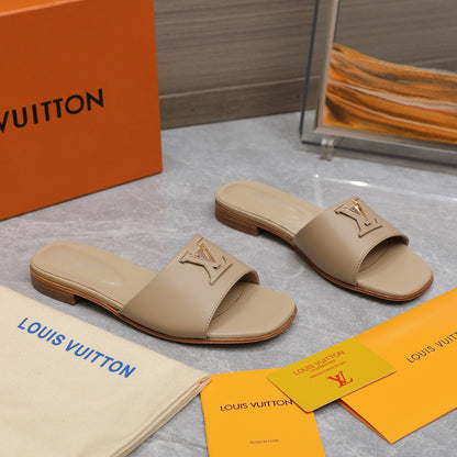 Beige Leather Slippers