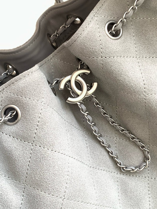 25 Medium Suede Bucket Bag