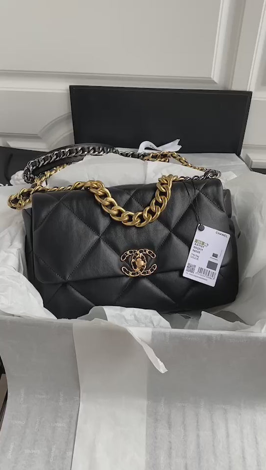 19 Flap Bag