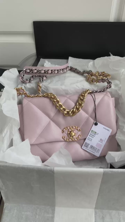 19 Flap Bag